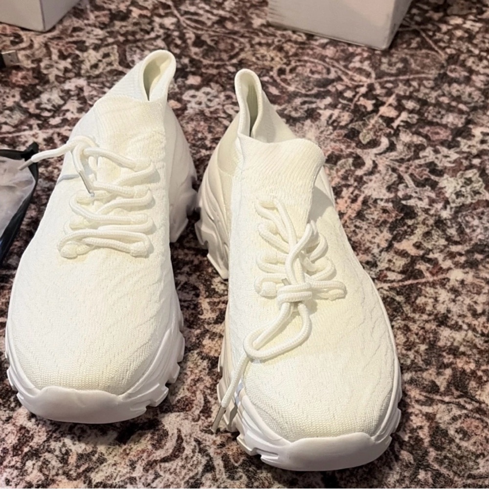 Women's White Sneakers
